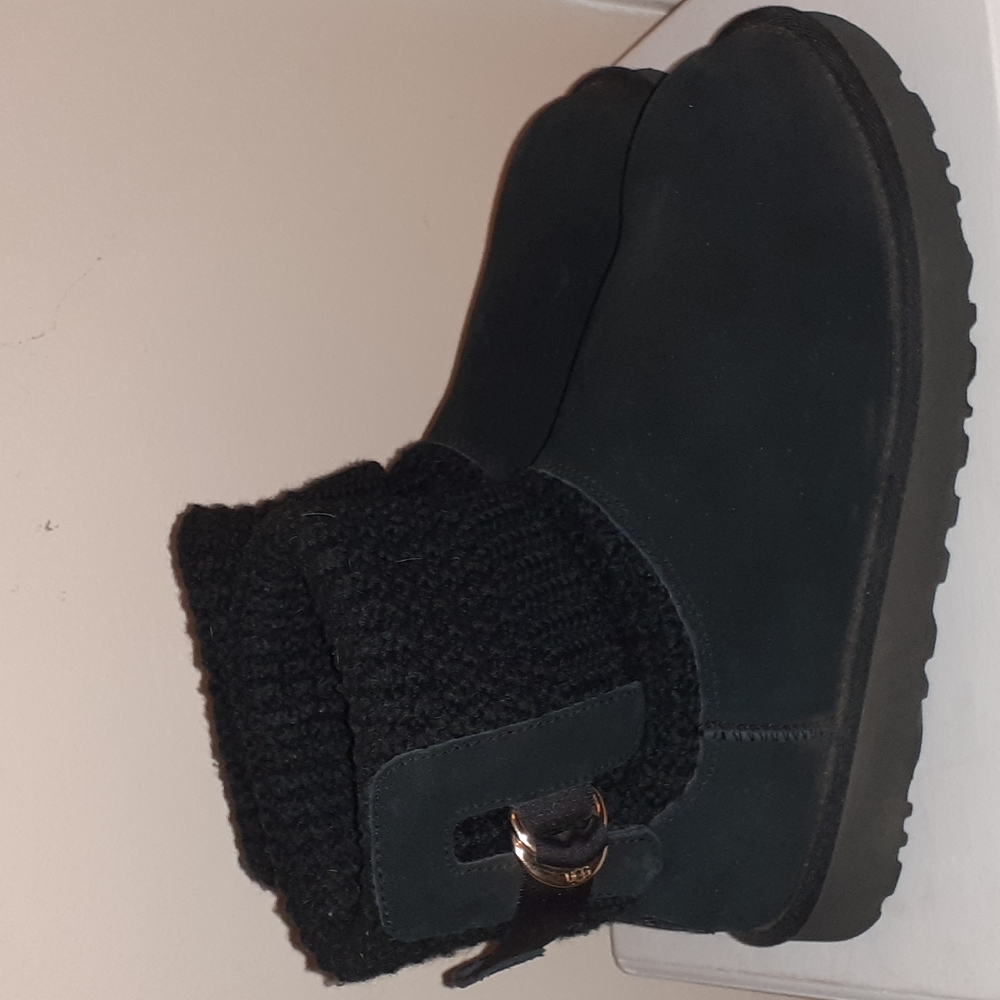 UGG Women's classic mini Solene Sz.10 EUC'
